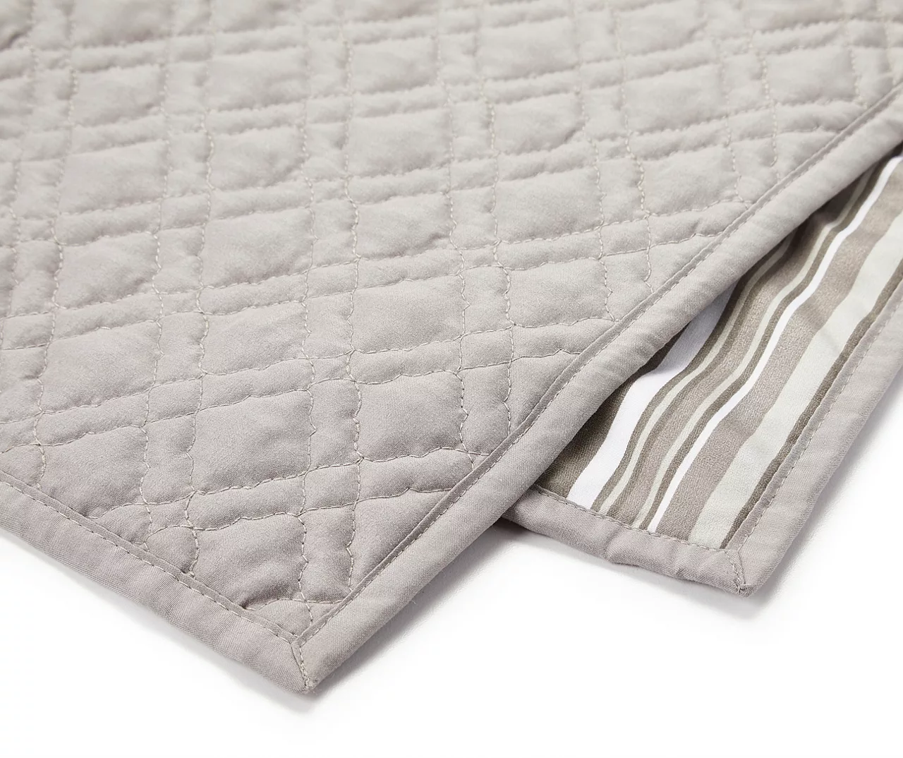 Real Living Quilt Set 17 Real Living Quilt Set - Image 15