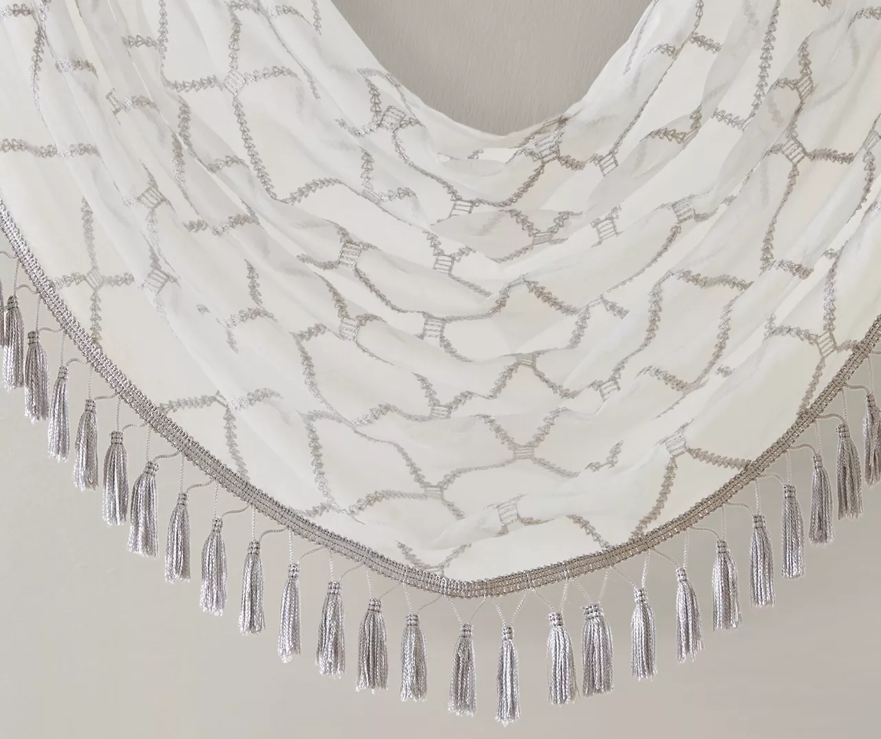 Clarissa Diamond Waterfall Valance 19 Clarissa Diamond Waterfall Valance - Image 17