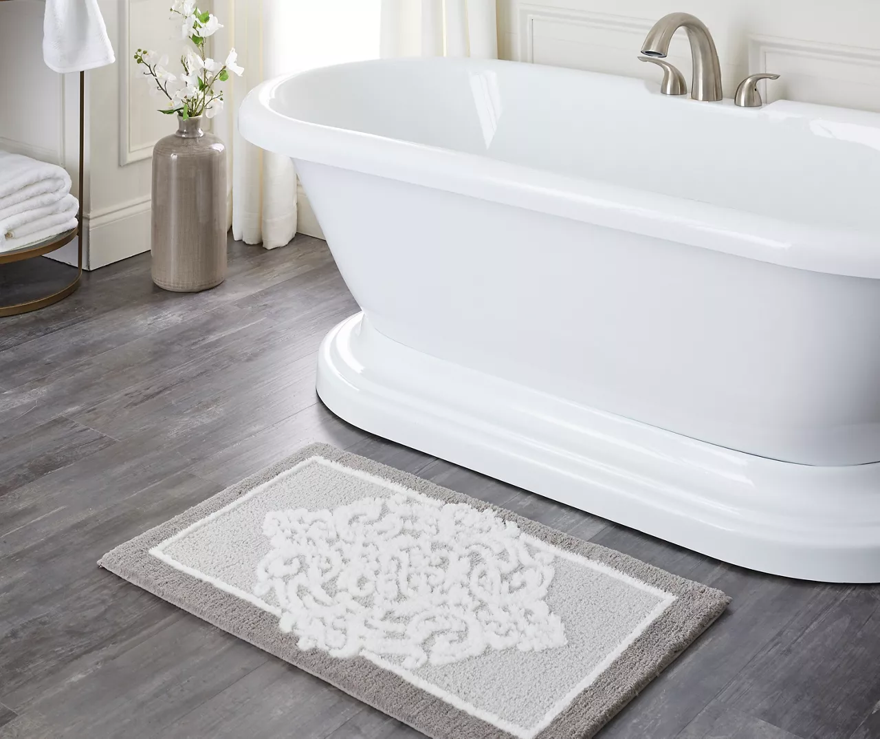 Mohawk Horizon Renaissance Medallion Bath Rug 9 Mohawk Horizon Renaissance Medallion Bath Rug - Image 7