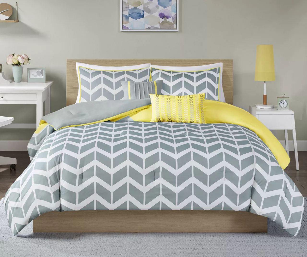 Darcy Yellow Chevron Full/Queen 5-Piece Duvet Cover Set 3 Darcy Yellow Chevron Full/Queen 5-Piece Duvet Cover Set