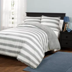 Gray Stripe Plush Full/Queen 3-Piece Comforter Set -Home Store 810552878 3