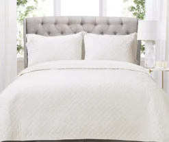 Ava White Diamond-Quilted Full/Queen 3-Piece Quilt Set