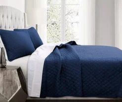 Ava Navy Diamond-Quilted Full/Queen 3-Piece Quilt Set