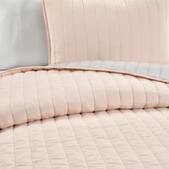 Soft Rose Stripe All-Season Twin XL 2-Piece Coverlet Quilt Set 14 Soft Rose Stripe All-Season Twin XL 2-Piece Coverlet Quilt Set -Home Store 810552973 21