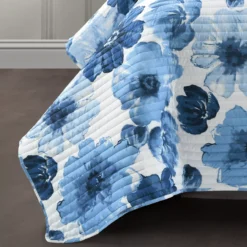 Leah White & Navy Floral Reversible Full/Queen 3-Piece Quilt Set -Home Store 810553026 31