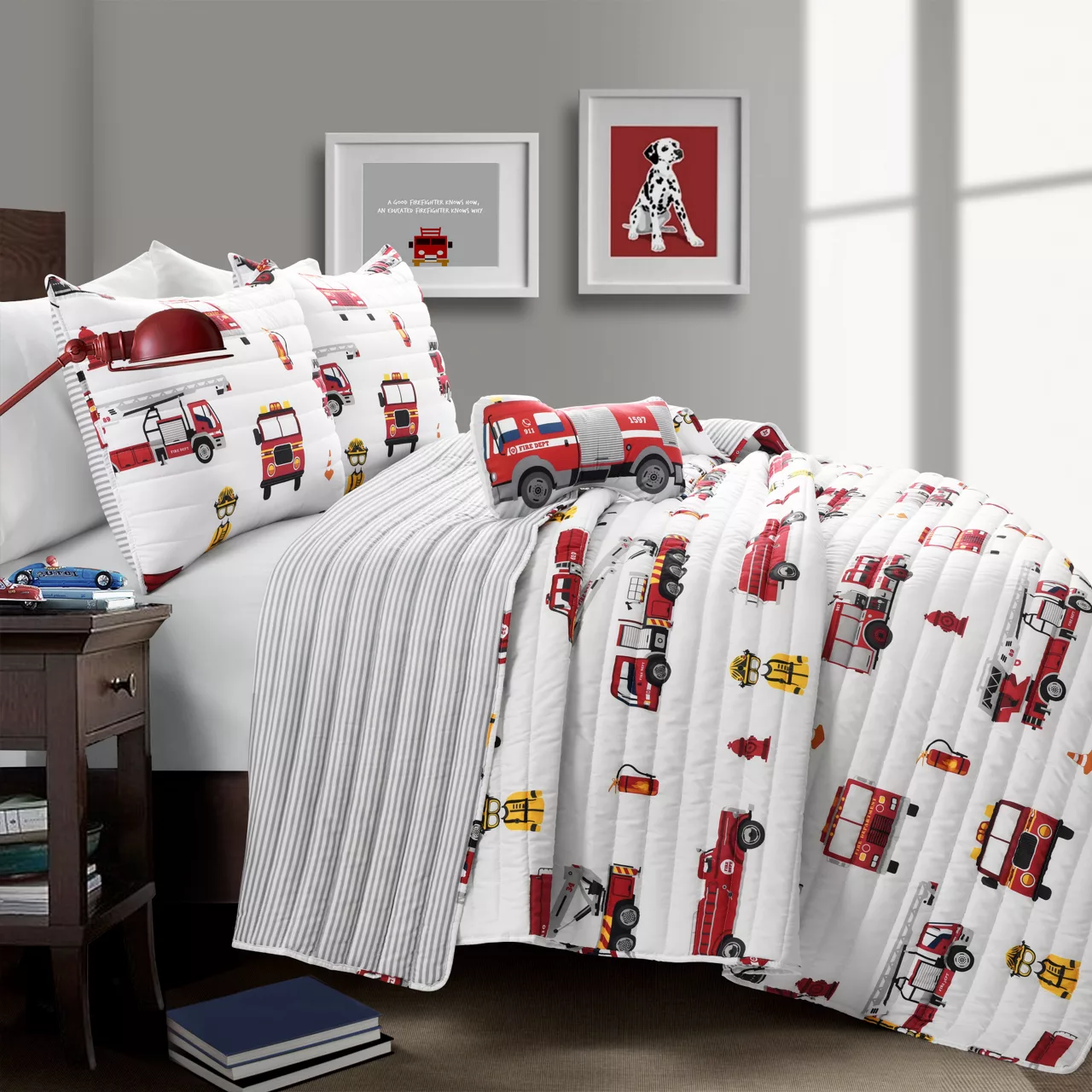 White & Red Fire Truck Twin 3-Piece Quilt Set 4 White & Red Fire Truck Twin 3-Piece Quilt Set - Image 2