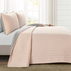 Soft Rose Stripe All-Season Full/Queen 3-Piece Coverlet Quilt Set -Home Store 810553267 2