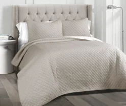 Ava Diamond-Quilted 3-Piece Quilt Set -Home Store 810553353 1