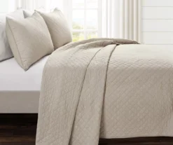 Ava Diamond-Quilted 3-Piece Quilt Set -Home Store 810553358 1