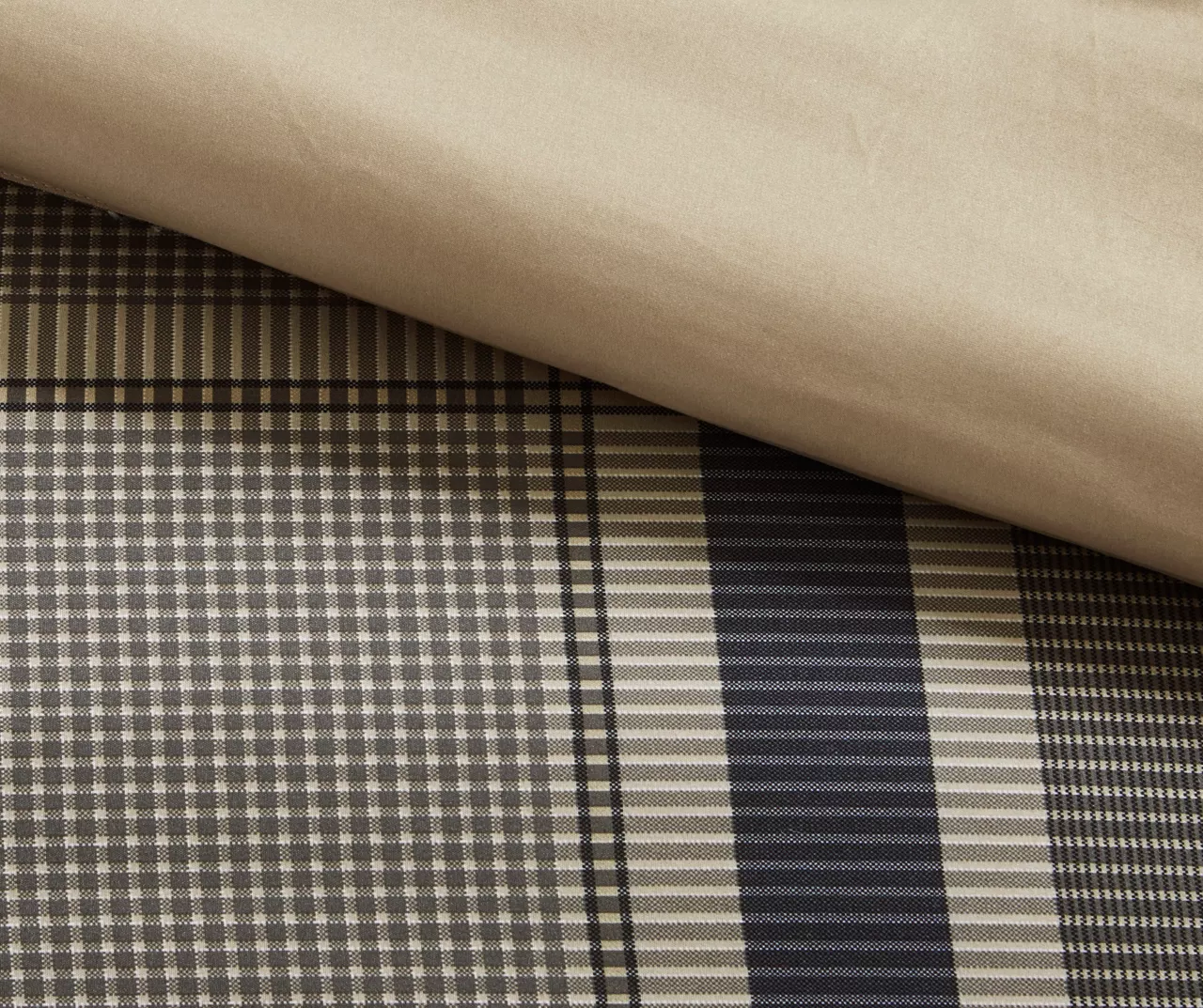 Rick Navy & Beige Crisscross Comforter Set 13 Rick Navy & Beige Crisscross Comforter Set - Image 11