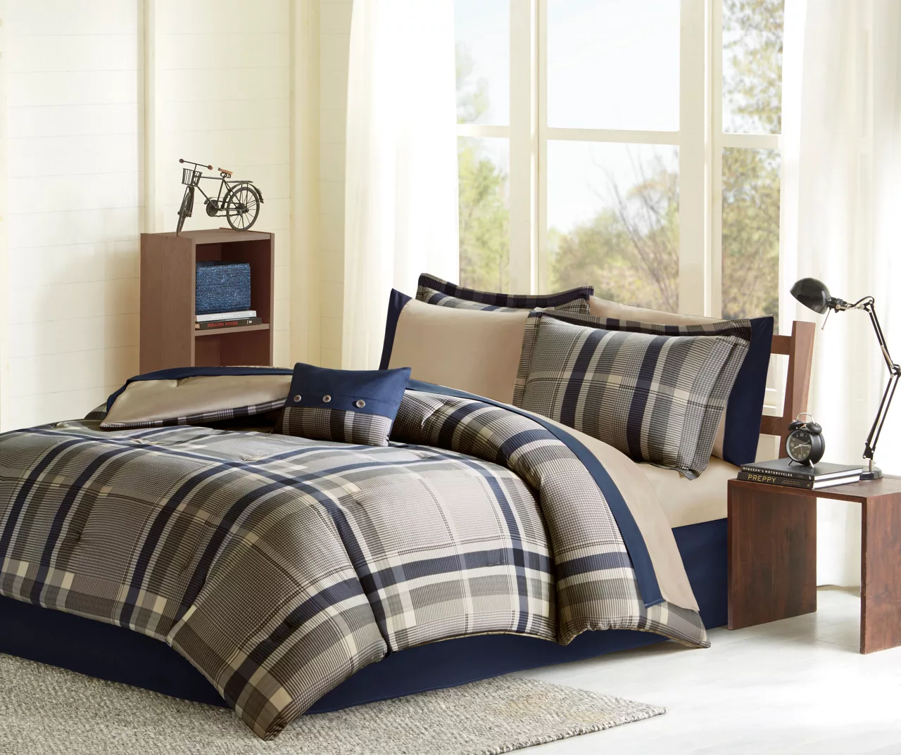 Rick Navy & Beige Crisscross Comforter Set 4 Rick Navy & Beige Crisscross Comforter Set - Image 2
