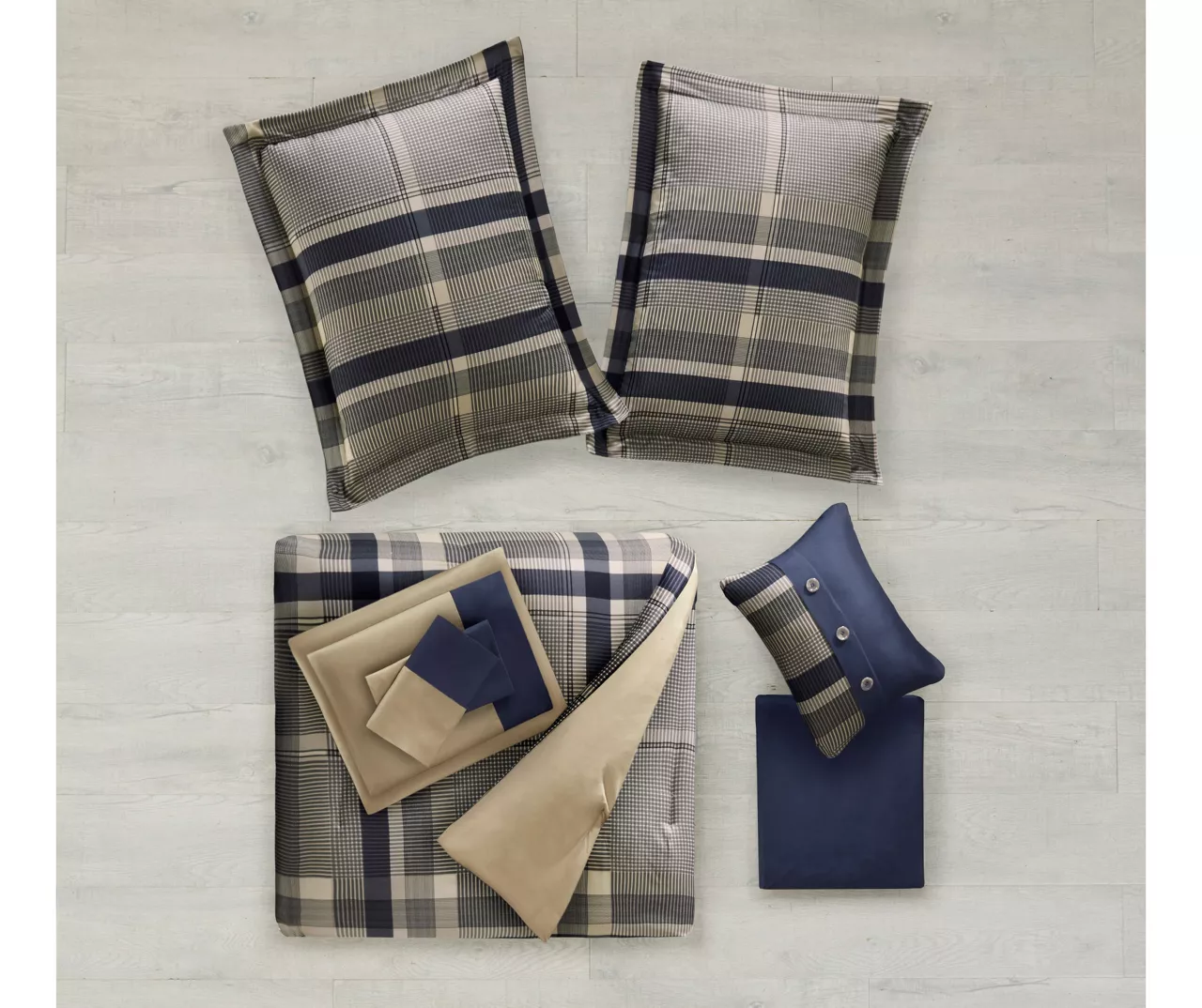 Rick Navy & Beige Crisscross Comforter Set 6 Rick Navy & Beige Crisscross Comforter Set - Image 4