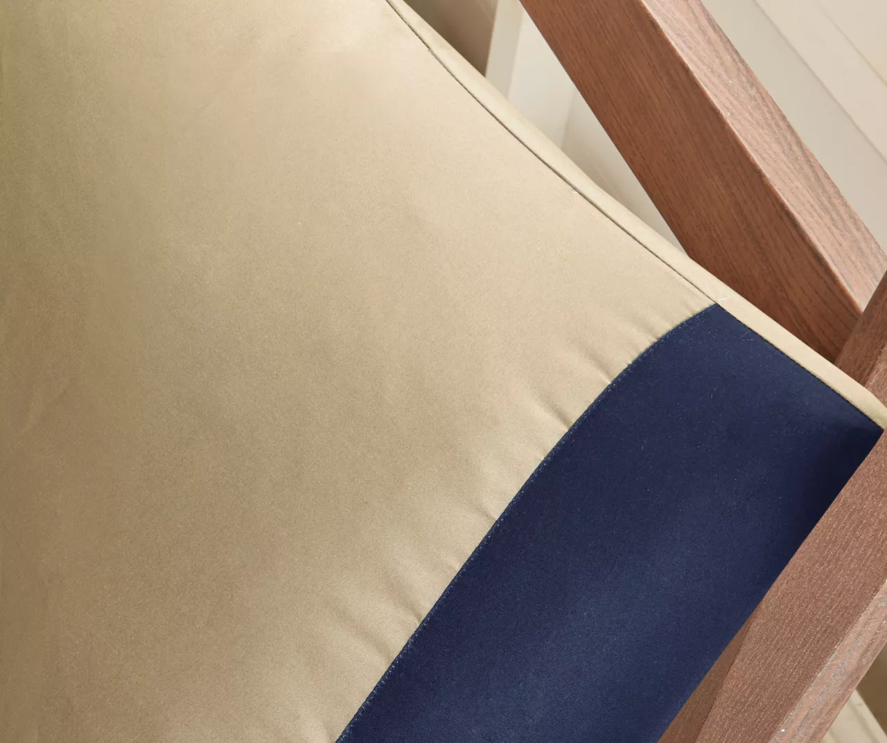 Rick Navy & Beige Crisscross Comforter Set 11 Rick Navy & Beige Crisscross Comforter Set - Image 9