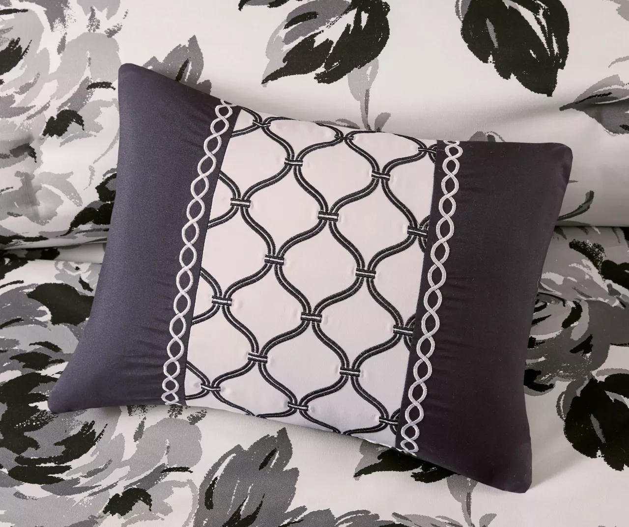 Hannah White & Black Floral Duvet Cover Set 10 Hannah White & Black Floral Duvet Cover Set - Image 8