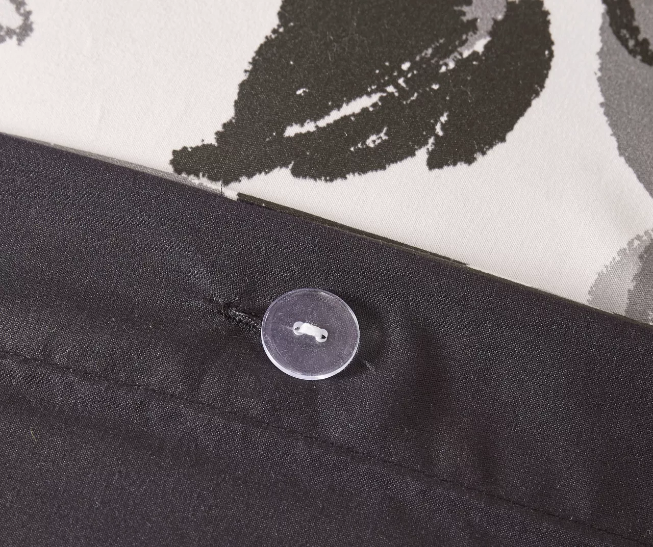 Hannah White & Black Floral Duvet Cover Set 11 Hannah White & Black Floral Duvet Cover Set - Image 9