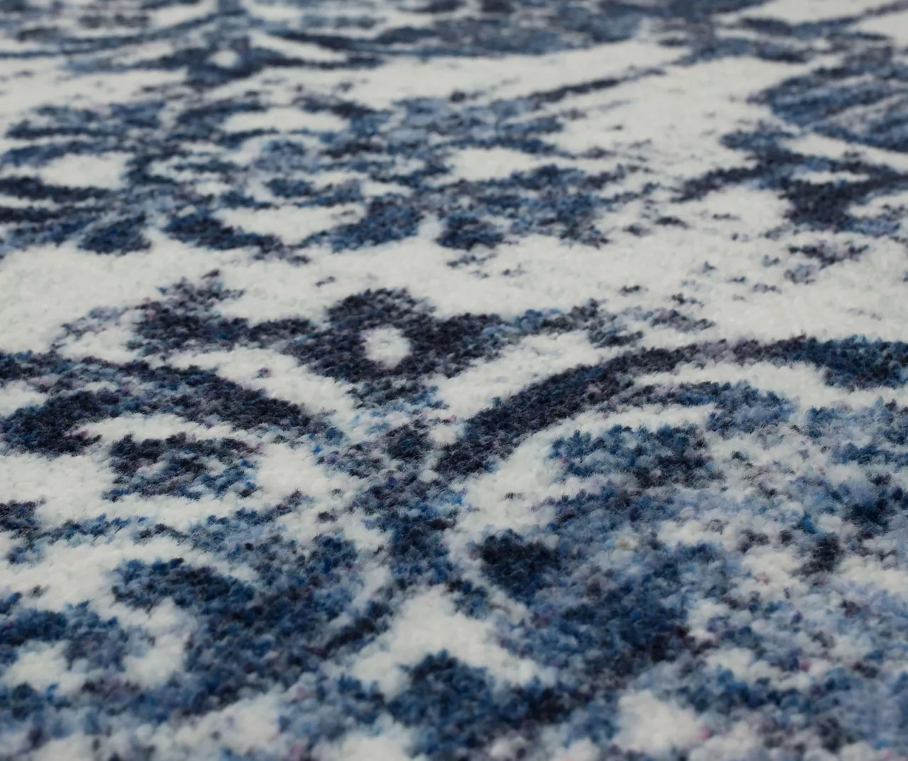 Portgate Cream & Blue Medallion Area Rug, (2' X 3') 7 Portgate Cream & Blue Medallion Area Rug, (2' X 3') - Image 5