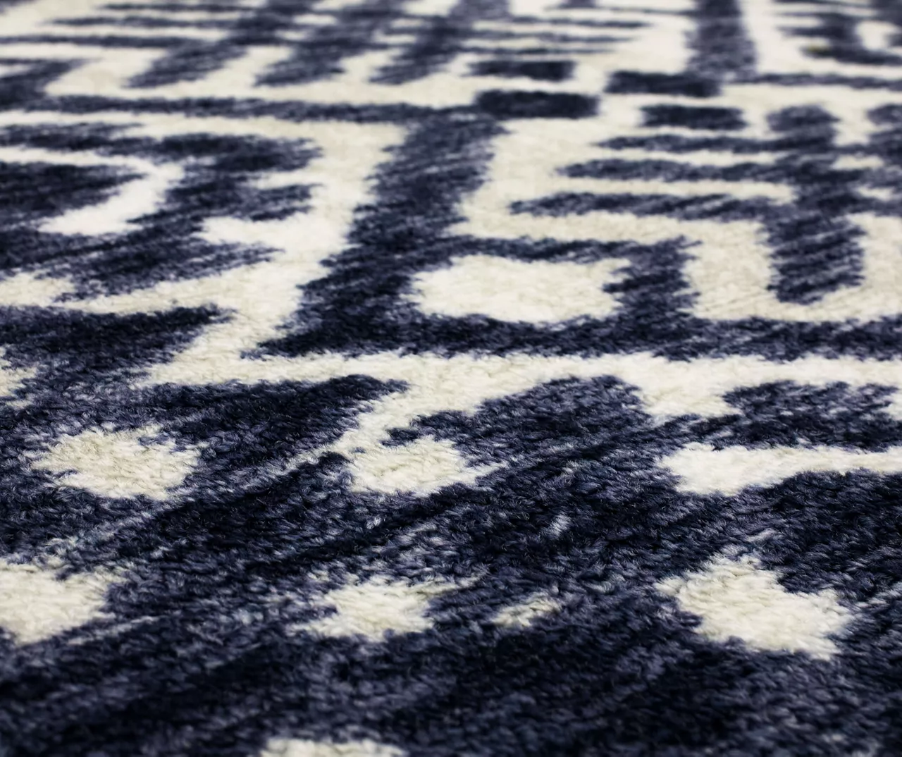 Oreille Navy & White Ikat Area Rug, (7.5' X 10') 6 Oreille Navy & White Ikat Area Rug, (7.5' X 10') - Image 4
